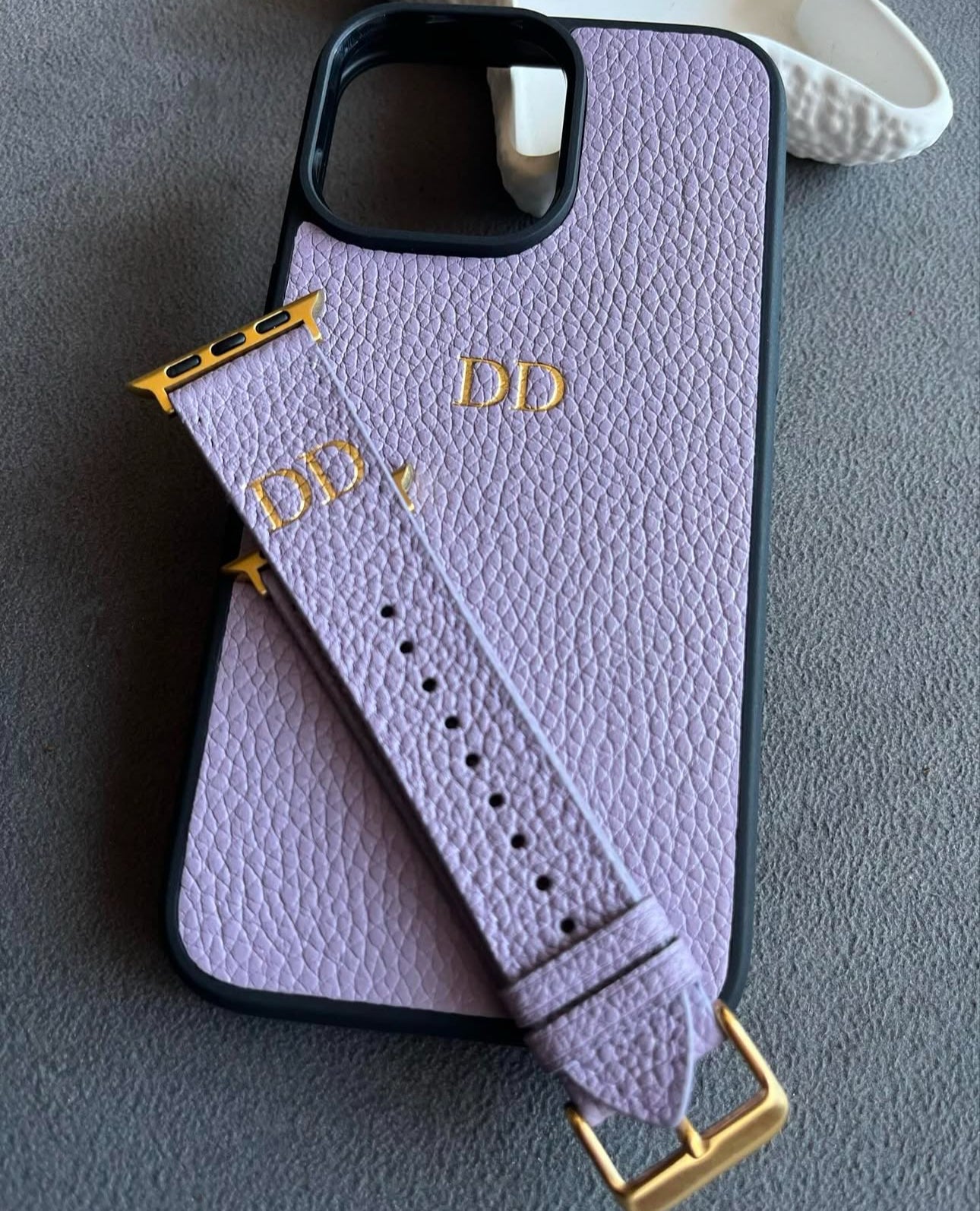 Lila telefon kılıfı ve apple watch kordon seti