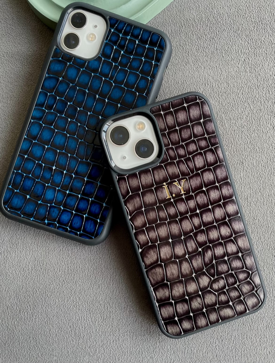 Moon Serisi Gri Croco Deri iPhone Kılıfı