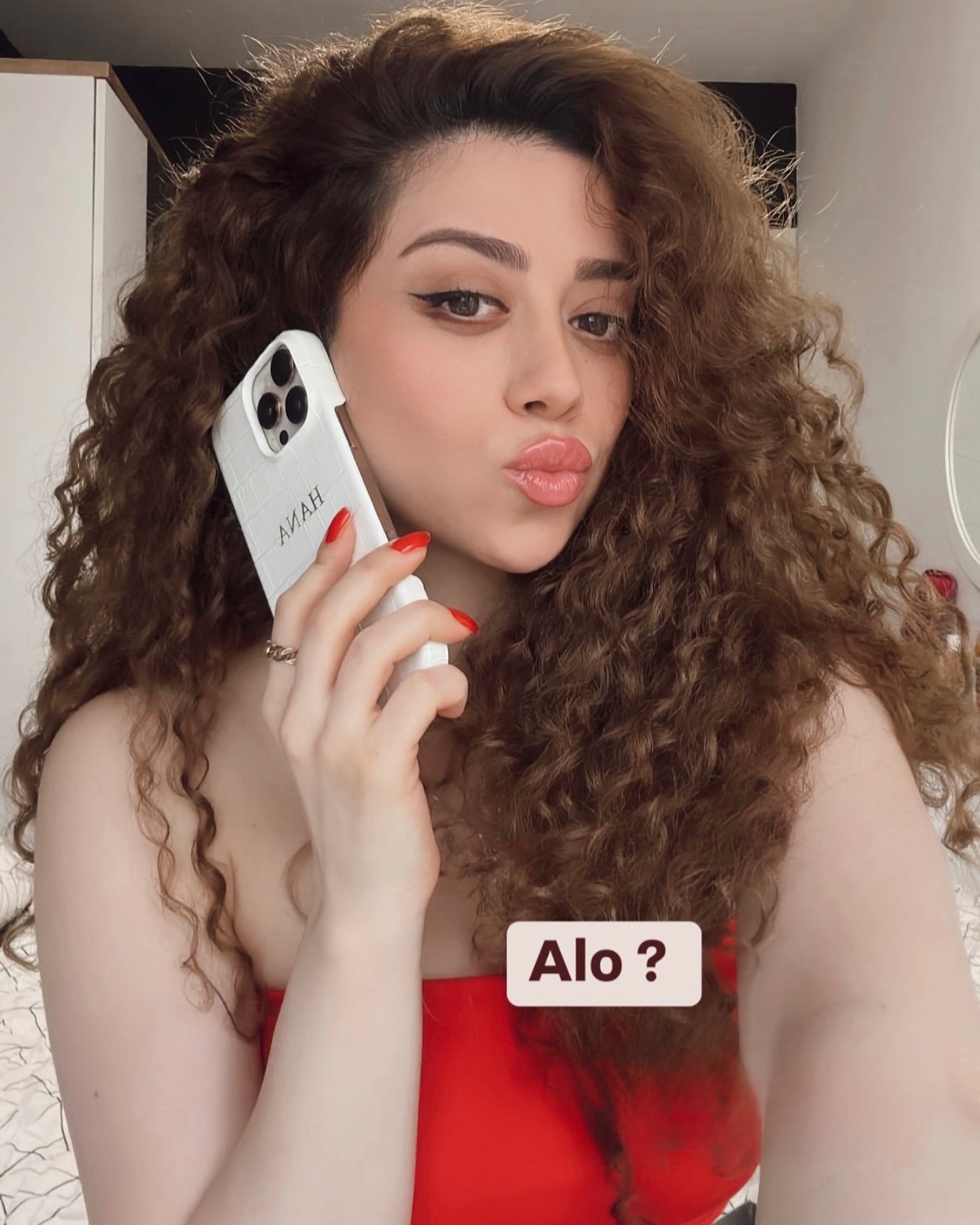 Emerald Serisi Beyaz Rugan Croco Deri iPhone Kılıfı