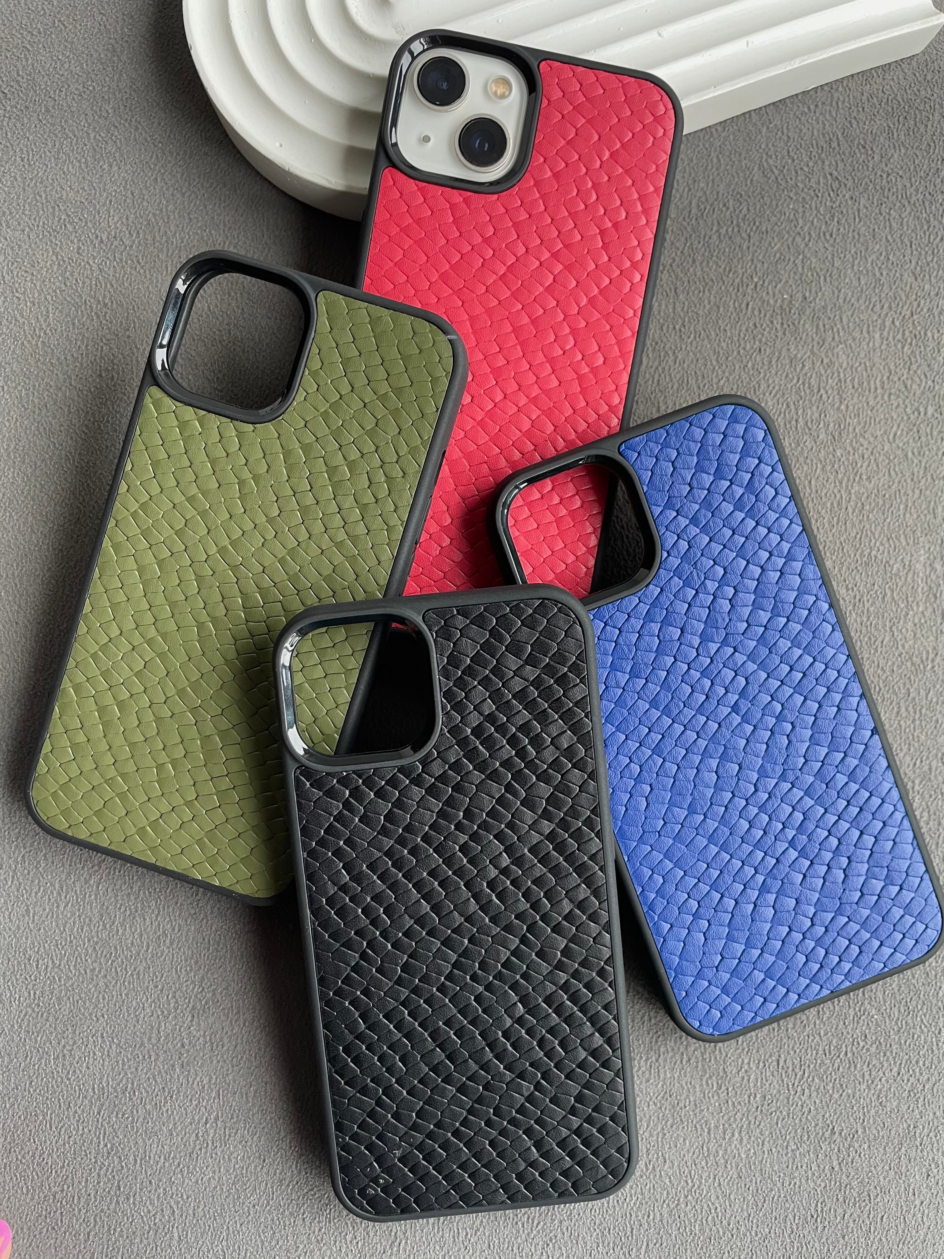 Su Pitonu Desenli Deri iPhone Kılıfı | Haki