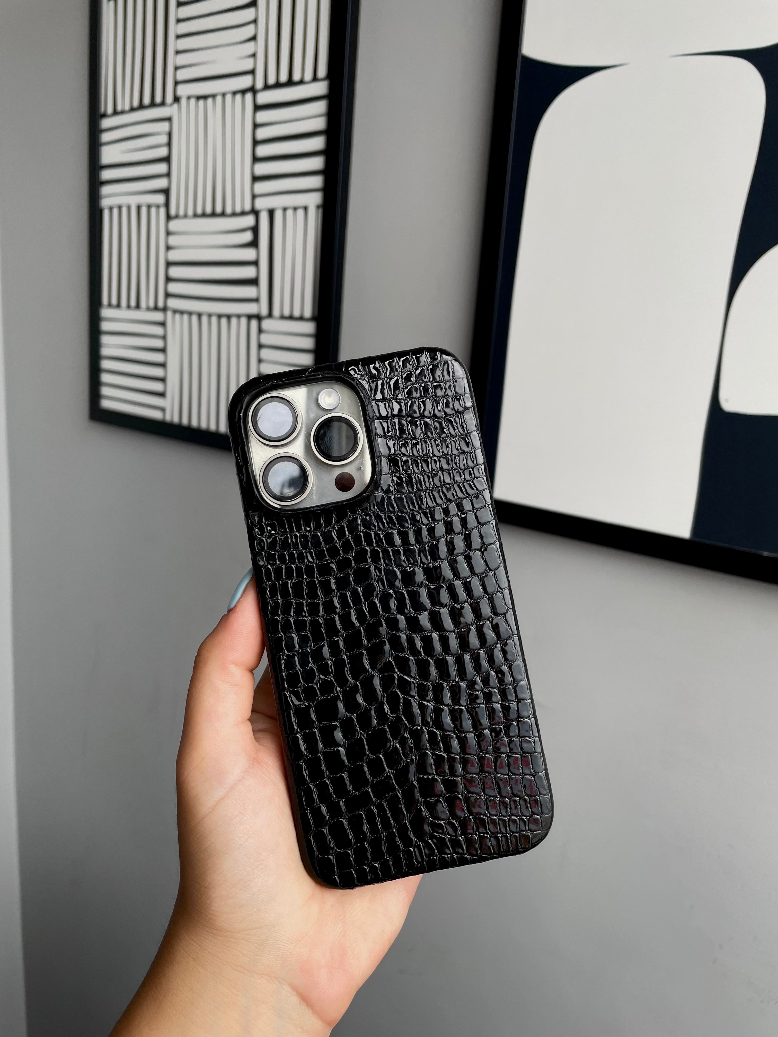 Siyah Parlak Küçük Croco Deri iPhone Kılıfı