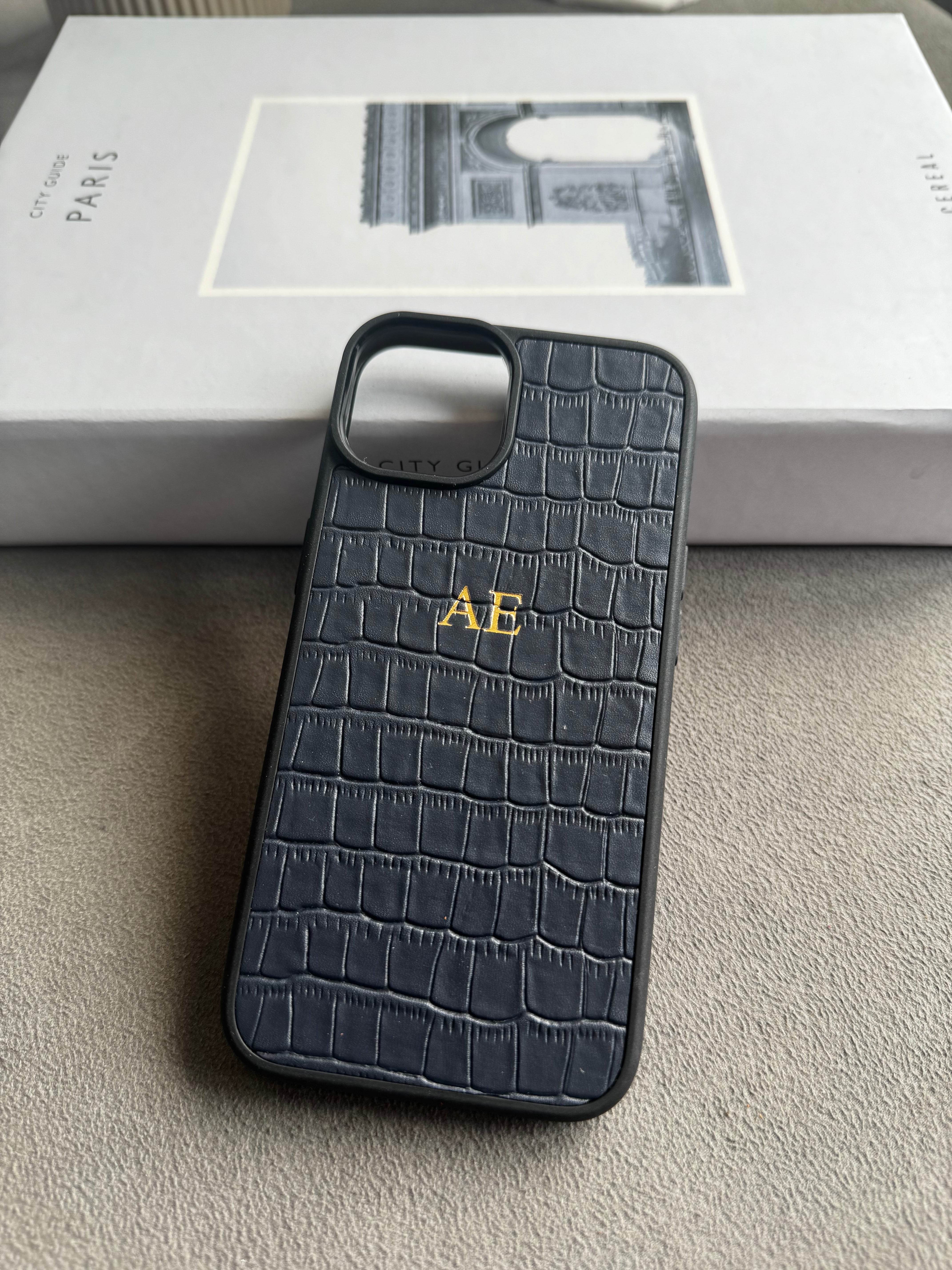 Koyu Lacivert Mat Croco Deri iPhone Kılıfı