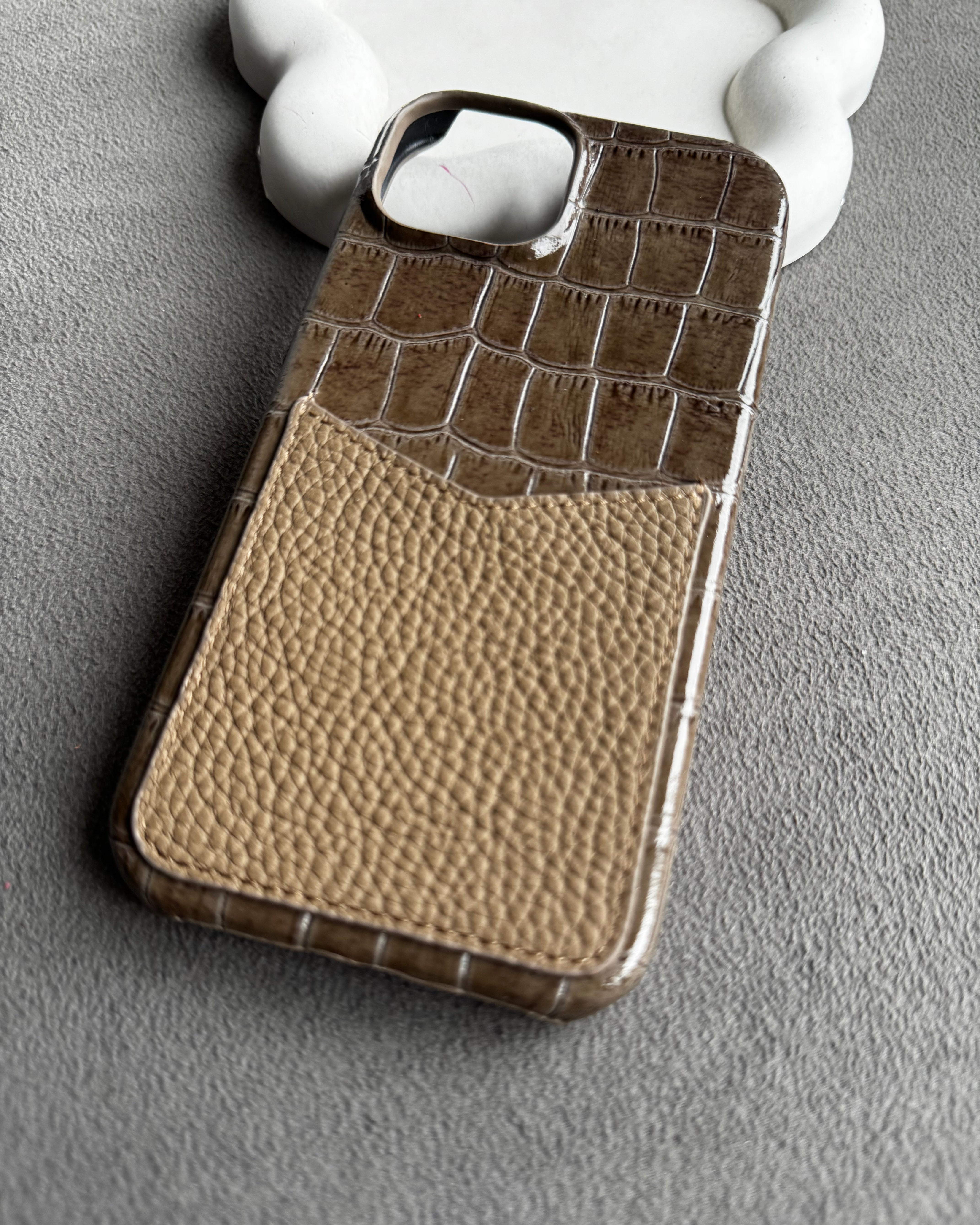 Vizon Croco Deri iPhone Kılıfı – Cepli Model