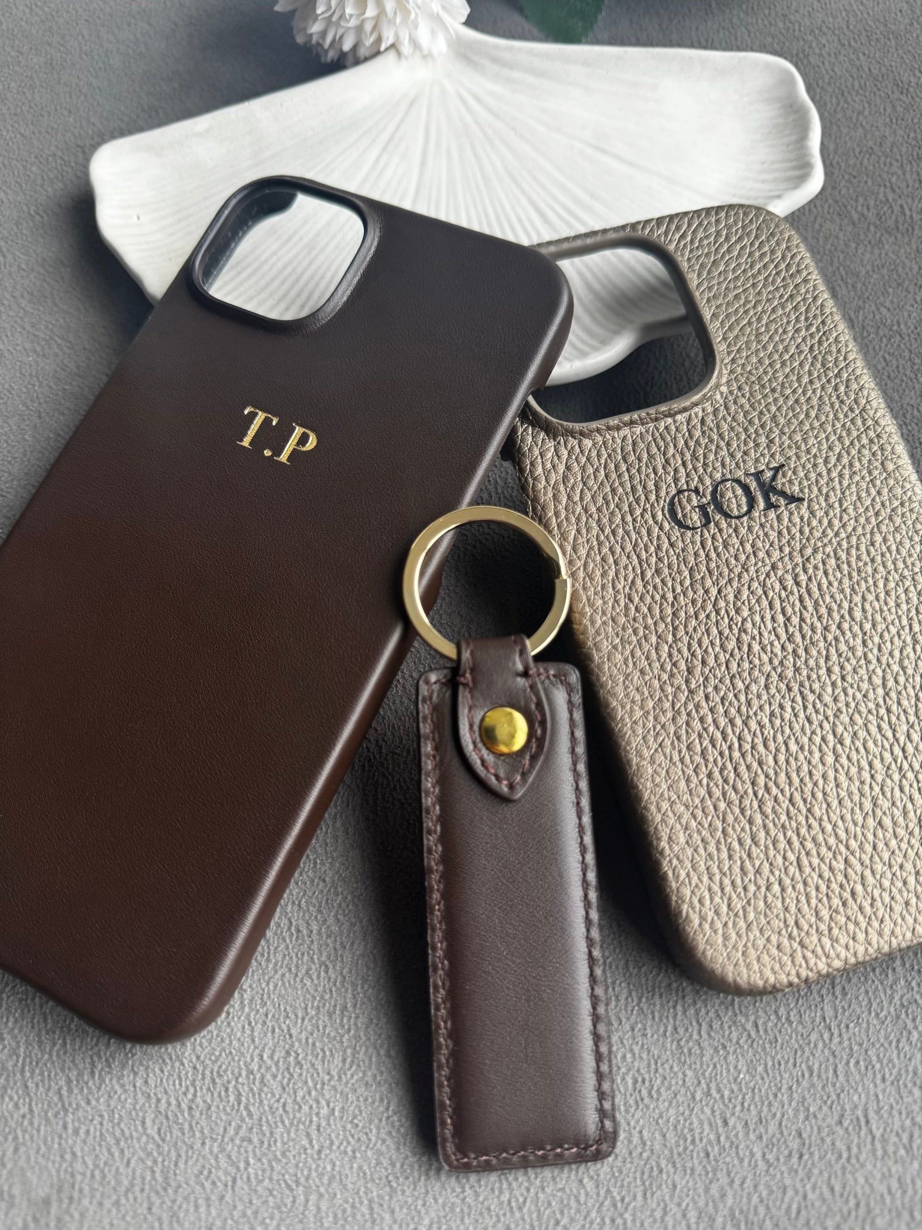 iPhone Kılıfı ve Anahtarlık Seti | Soft Kahve Deri