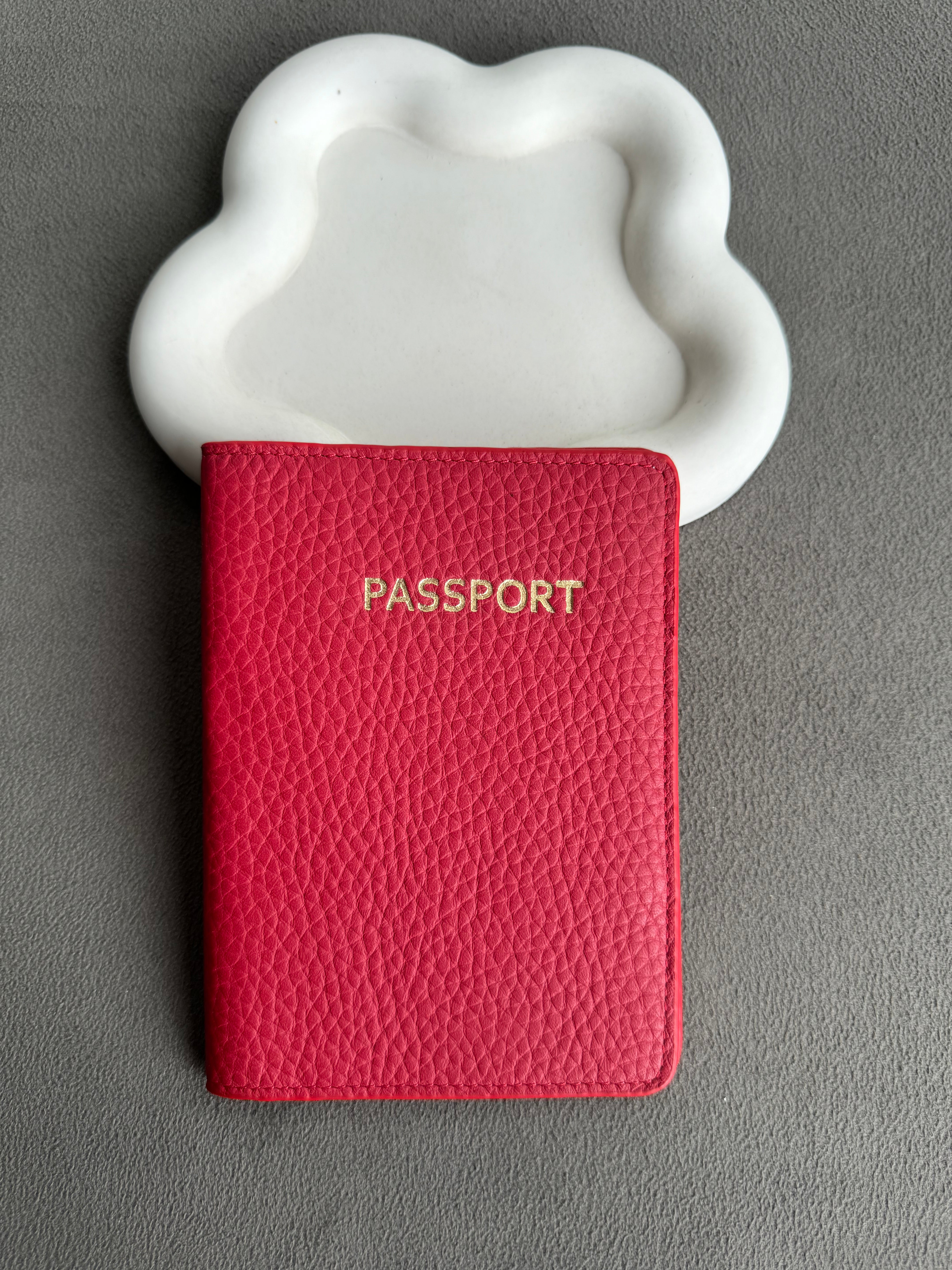 Deri Pasaport Kılıfı - Kırmızı Togo