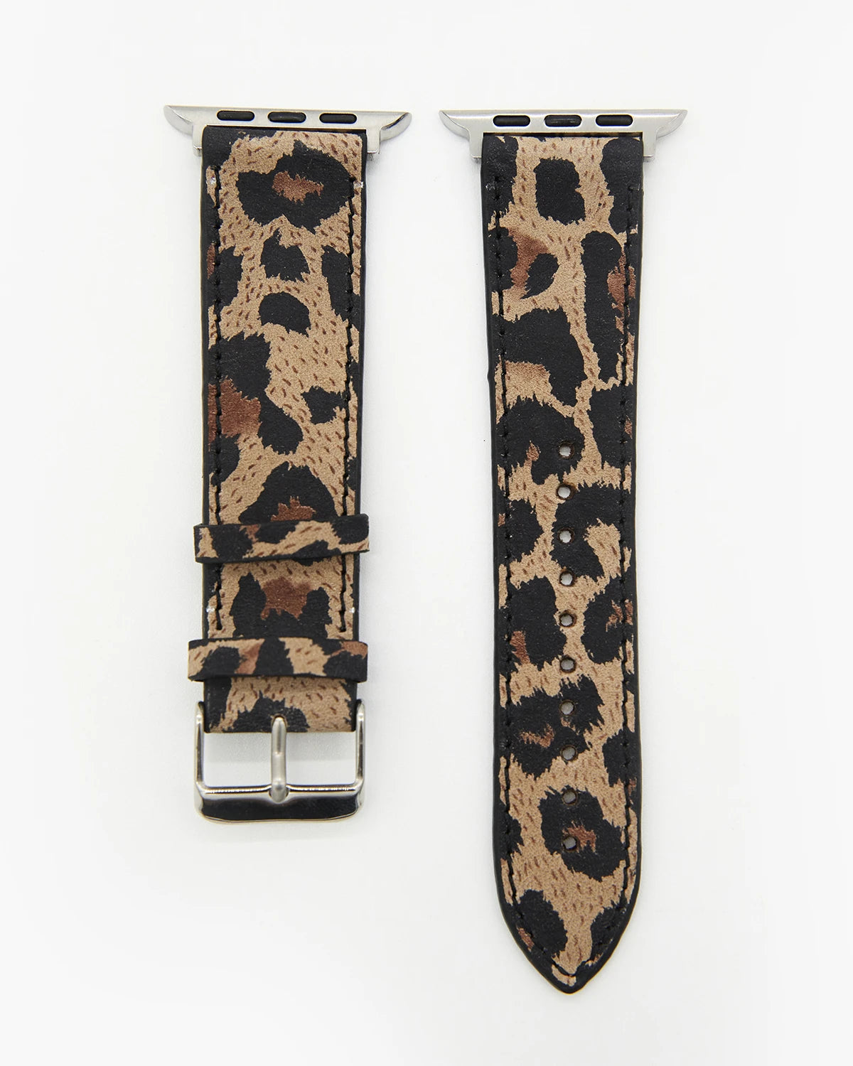 Bej leopar desenli Apple Watch deri kordon, gümüş tonlu toka ve bağlantılar