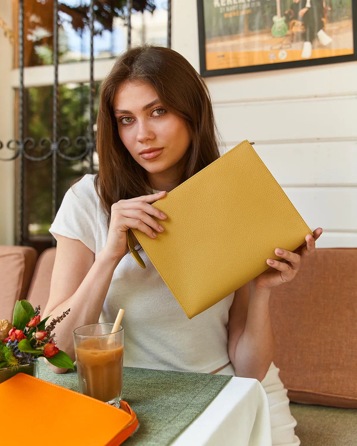 Hardal Sarı Dokulu Deri Clutch Çanta