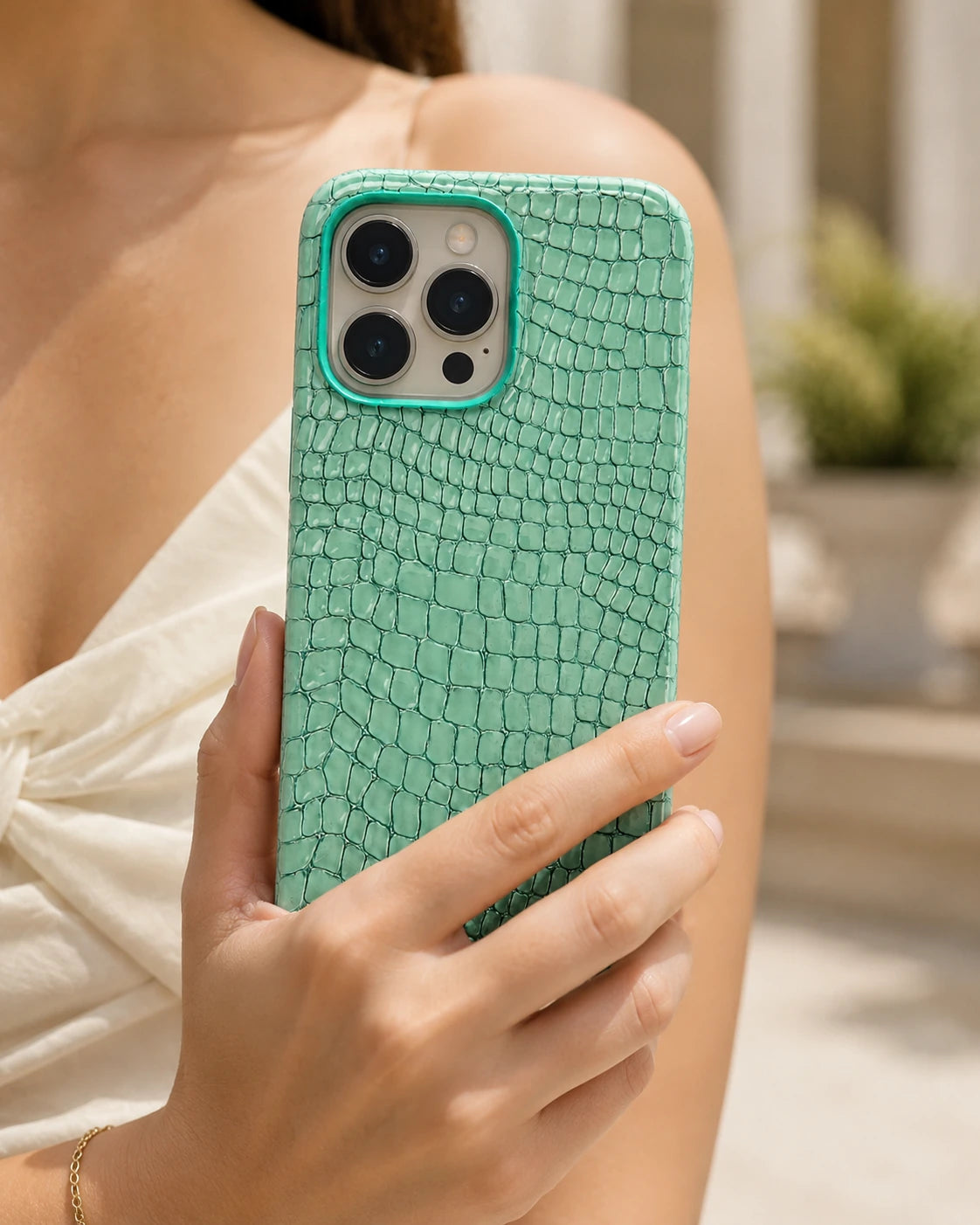 Su Yeşili Küçük Croco Deri iPhone Kılıfı
