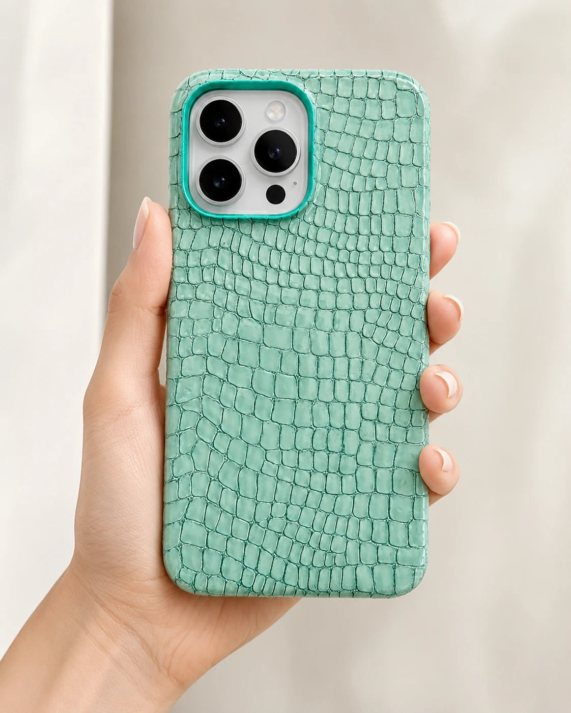 Su Yeşili Küçük Croco Deri iPhone Kılıfı