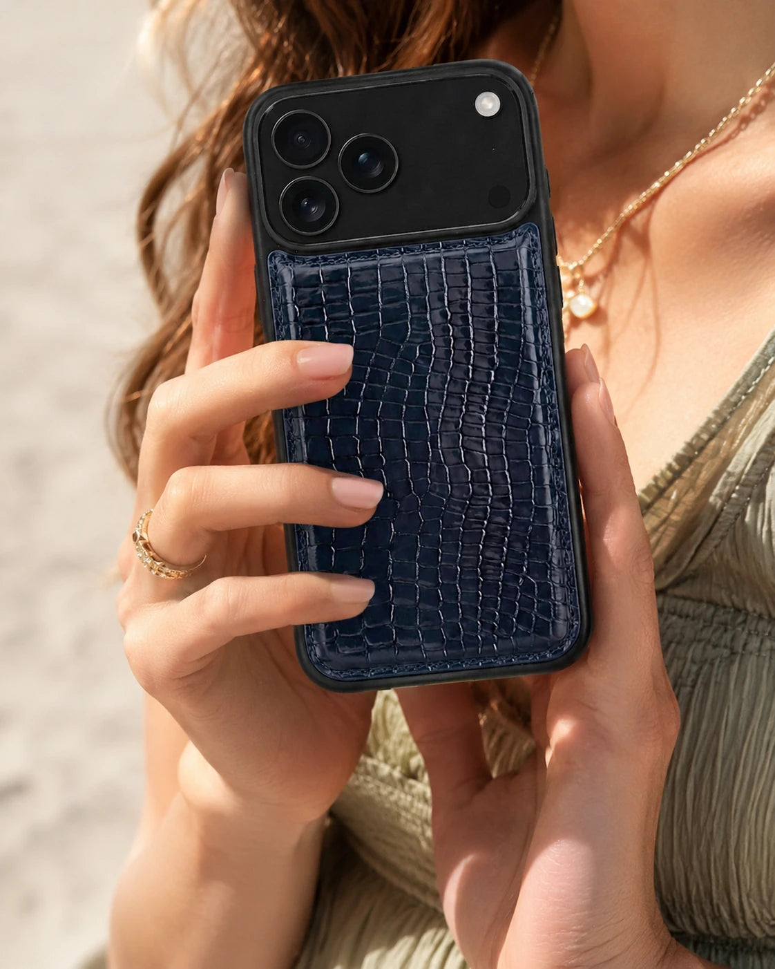 Premium iPhone Kılıfı | Lacivert Küçük Croco