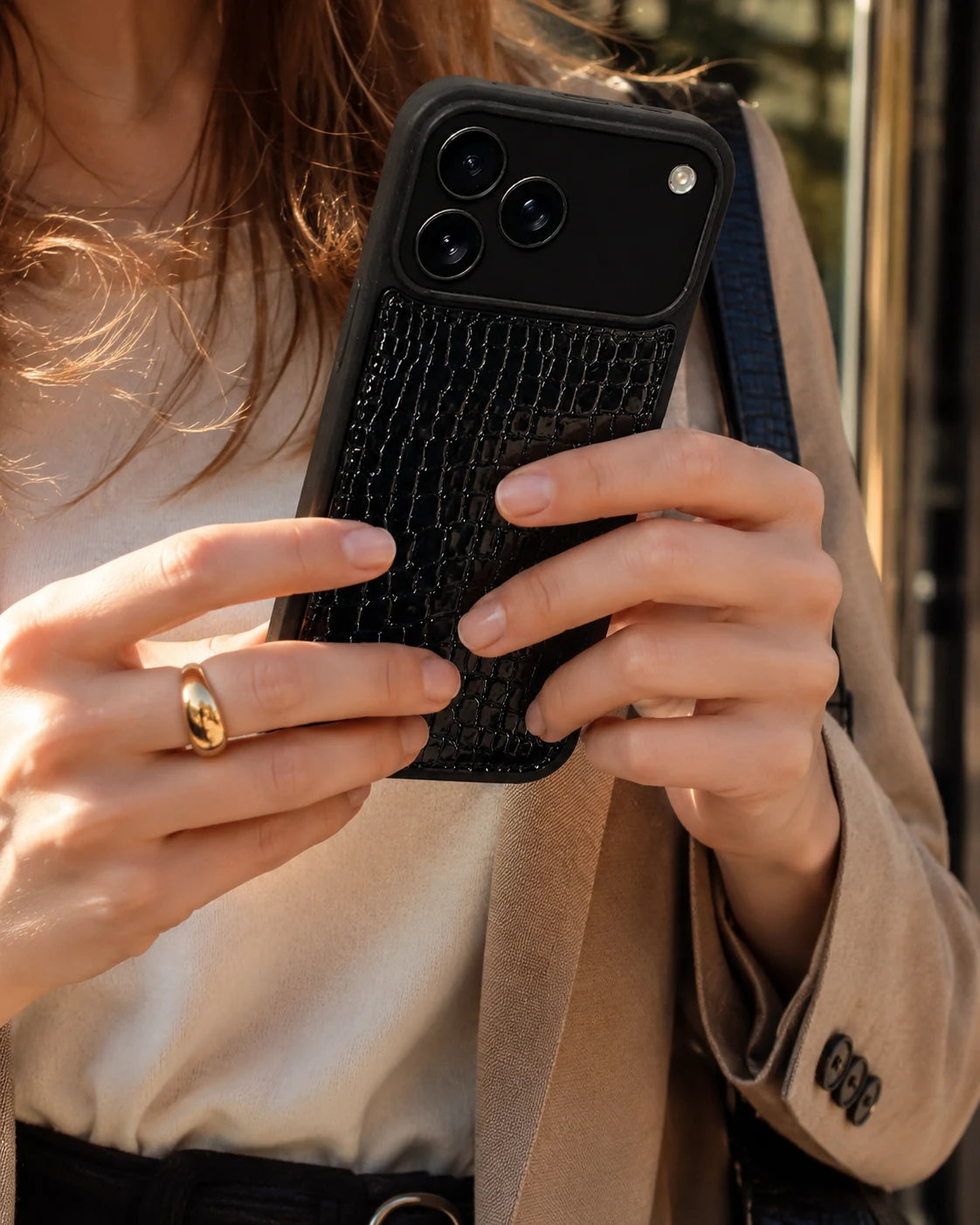 Premium iPhone Kılıfı | Siyah Rugan Küçük Croco
