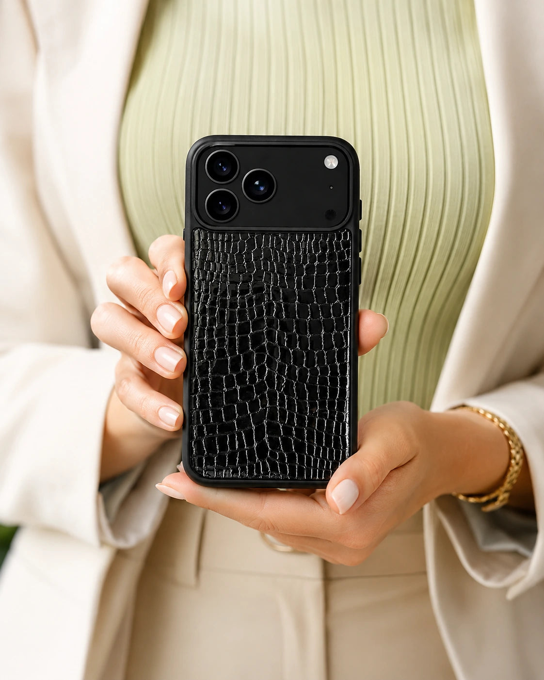 Deri iPhone Kılıfı | Siyah Rugan Küçük Croco | Havuz