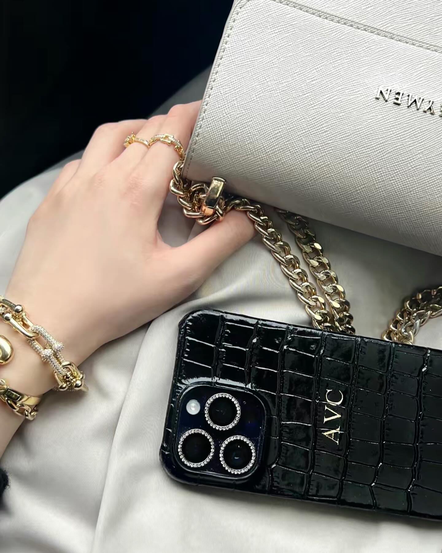 Siyah Rugan Croco Deri iPhone Kılıfı