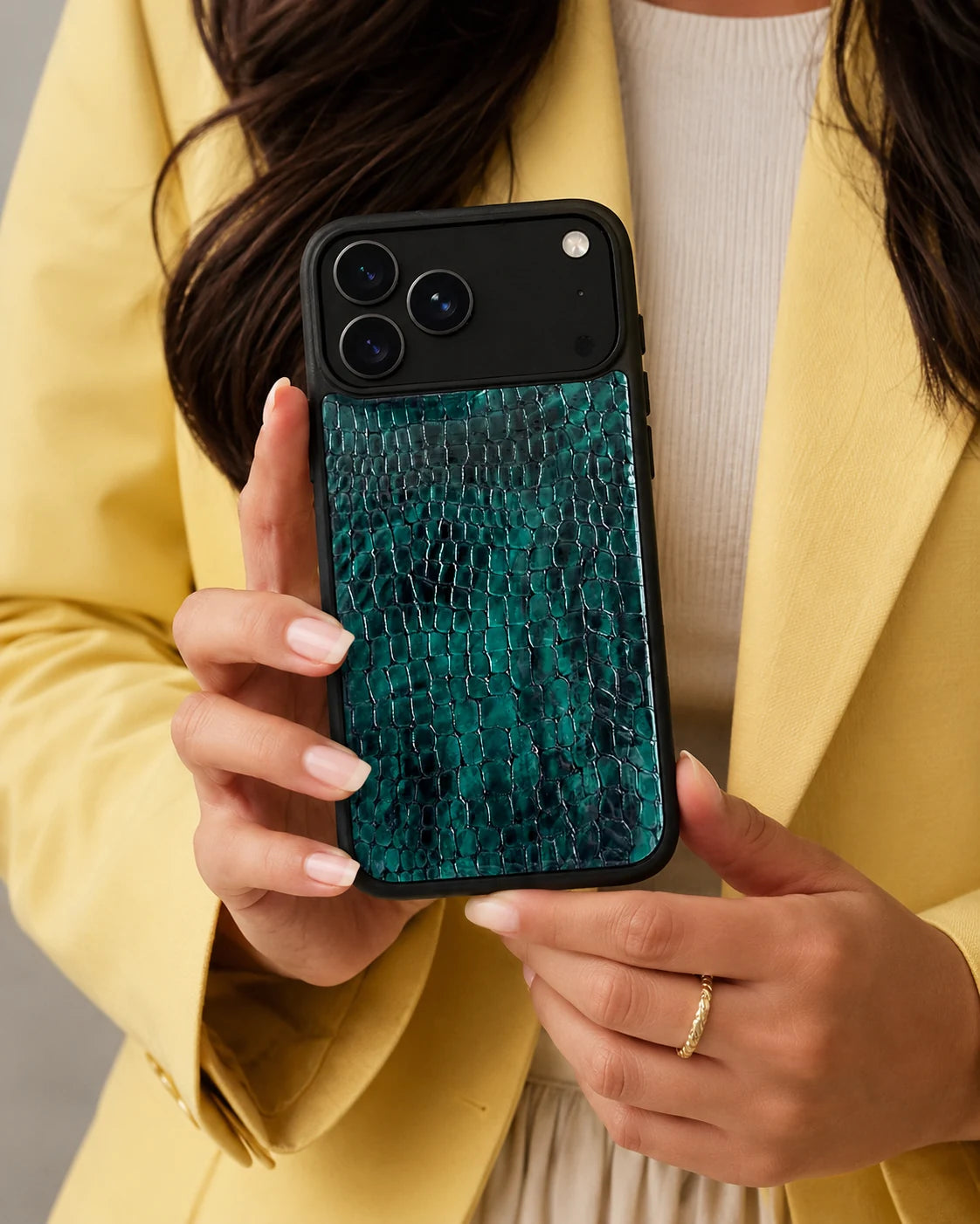 Deri iPhone Kılıfı | Yeşil Siyah Küçük Croco | Havuz