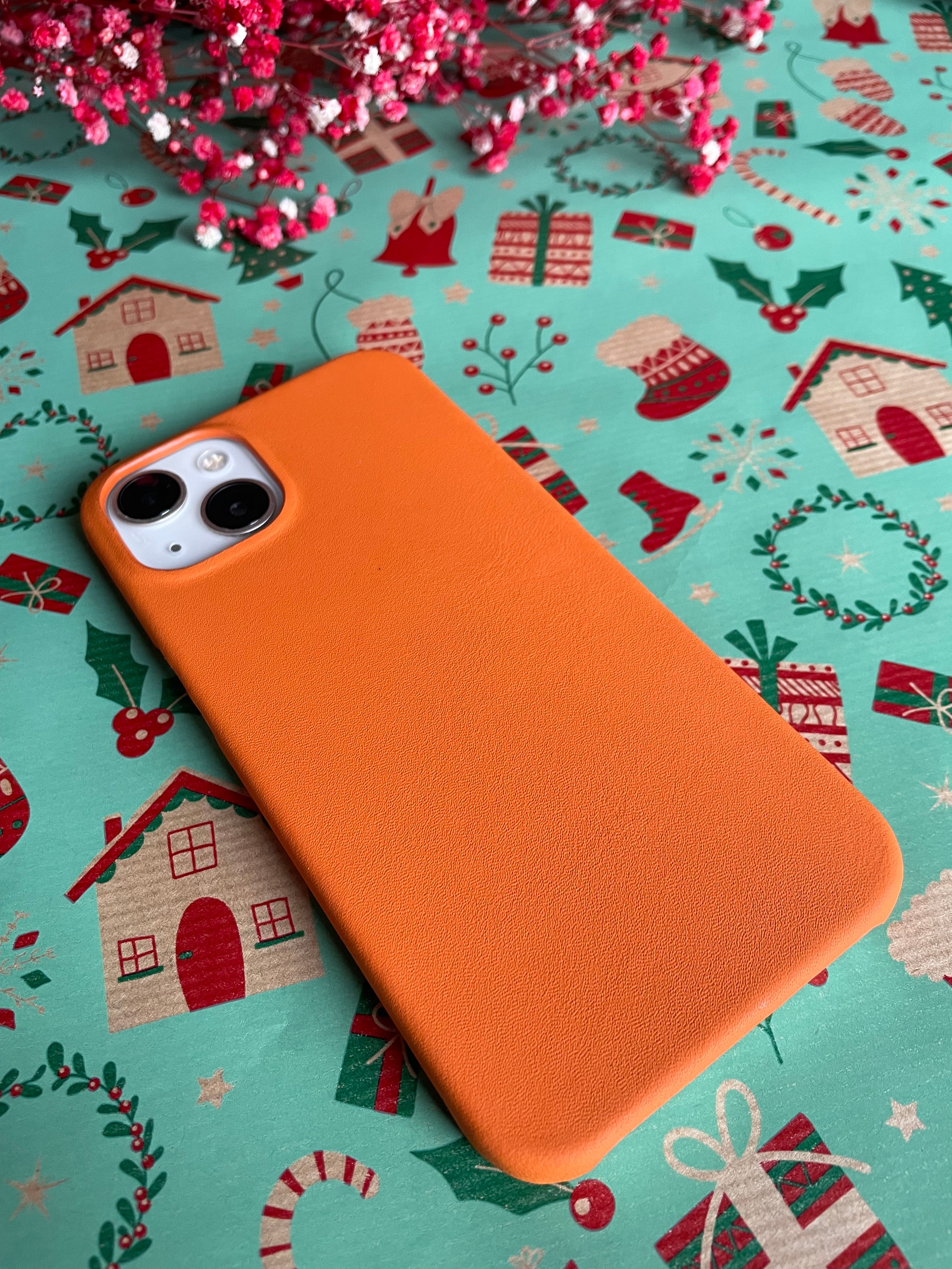 Soft Serisi Turuncu Deri iPhone Kılıfı