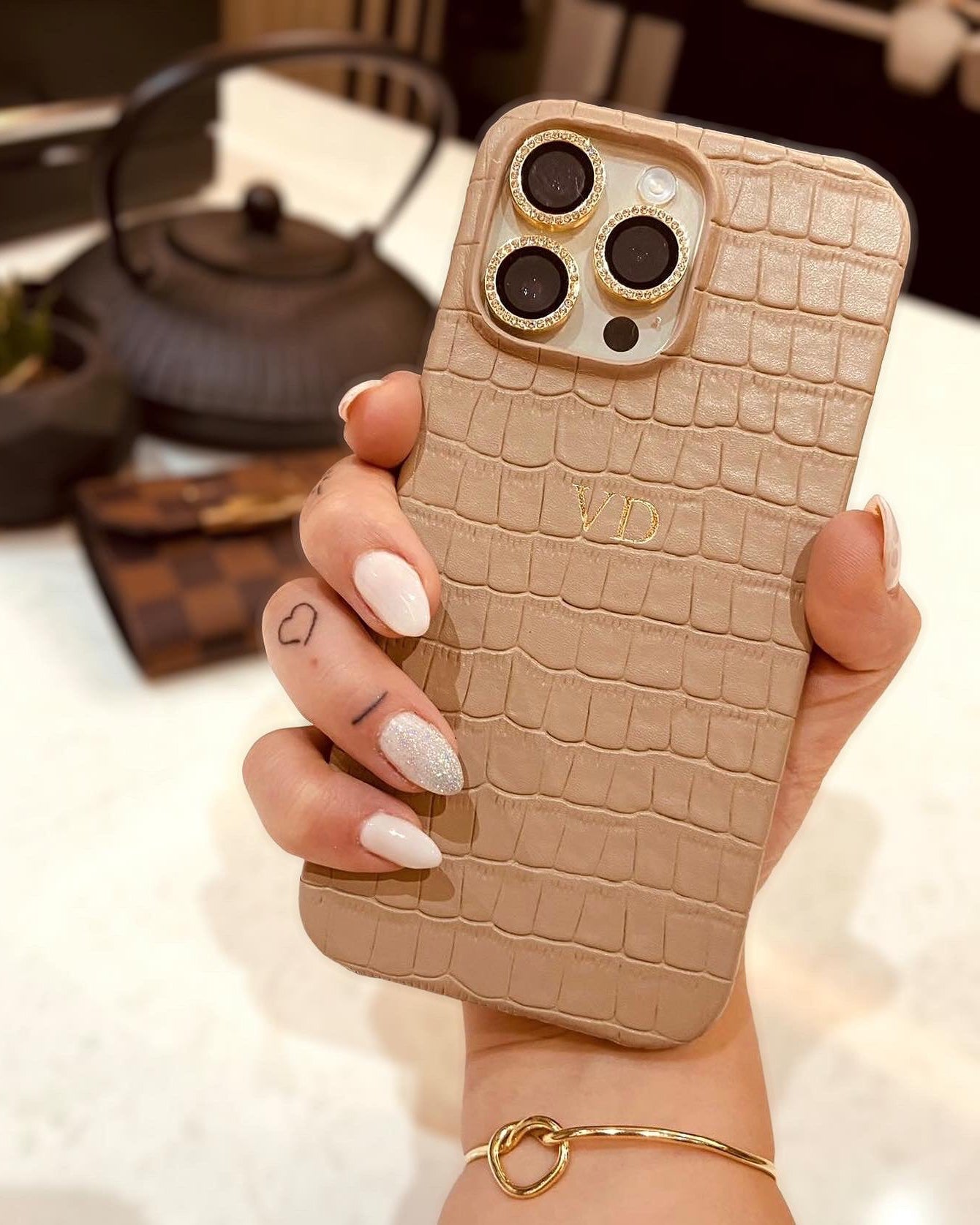 Krem Mat Croco Deri iPhone Kılıfı