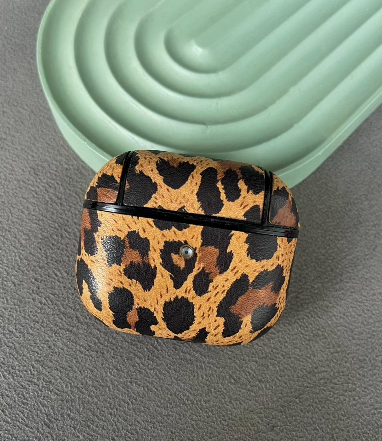 Deri Airpods Pro Kılıfı - Leopar