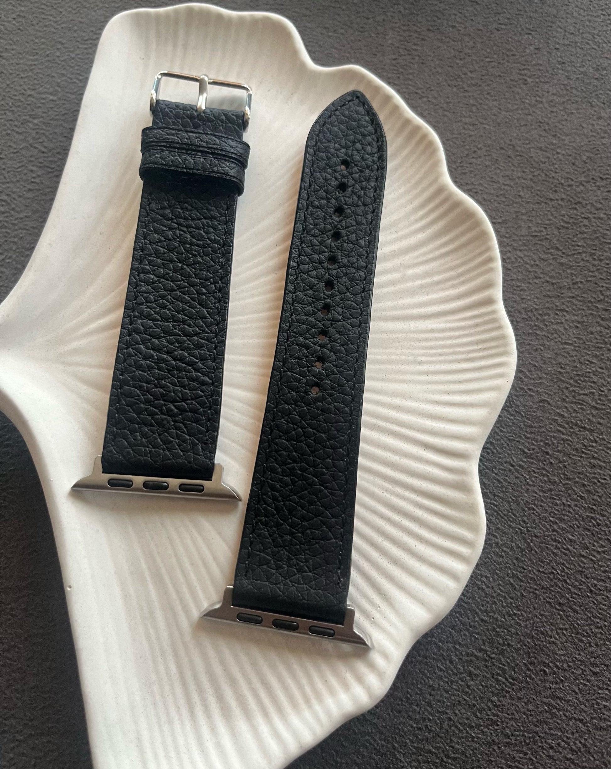 Apple Watch Siyah Kordon