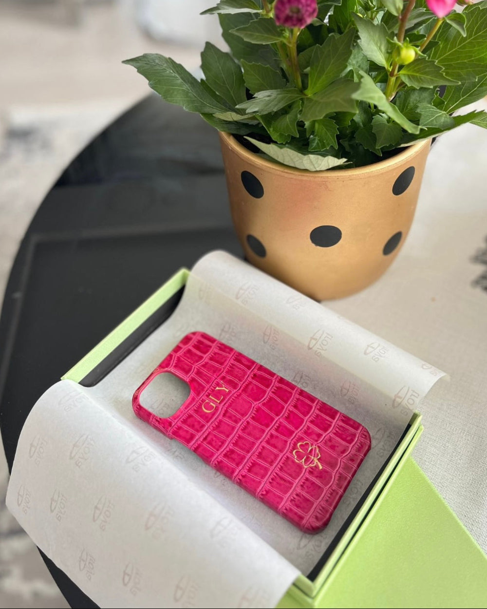 Fuşya Croco Deri iPhone Kılıfı