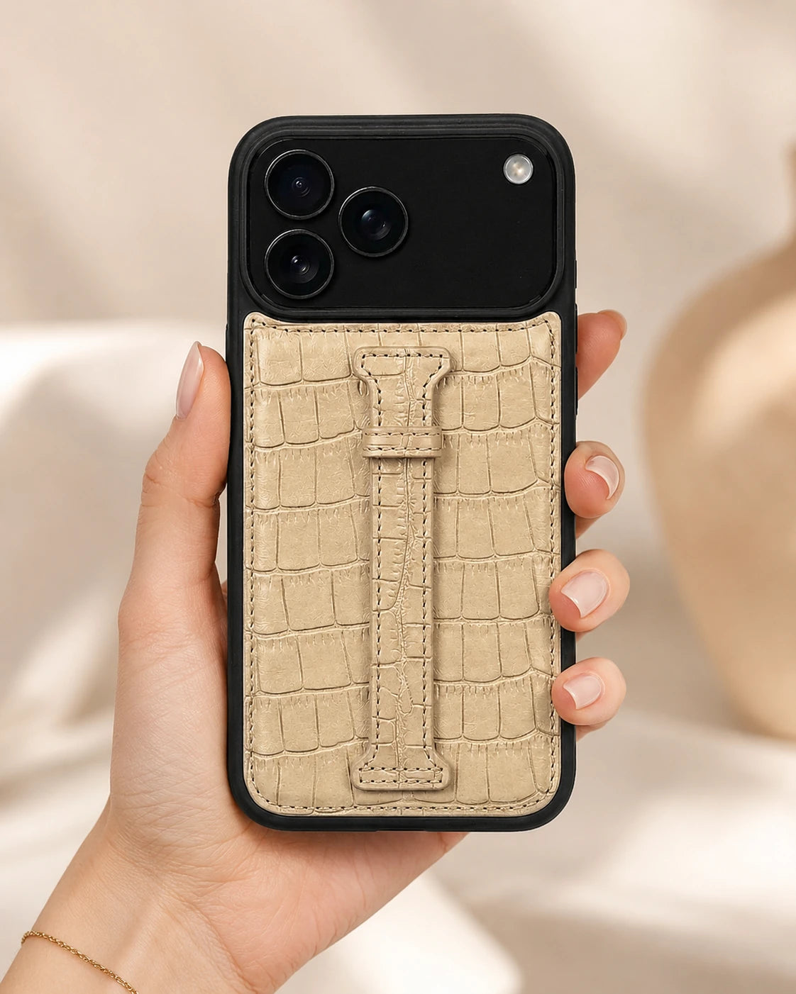 Kemerli iPhone Kılıfı | Krem Mat Croco