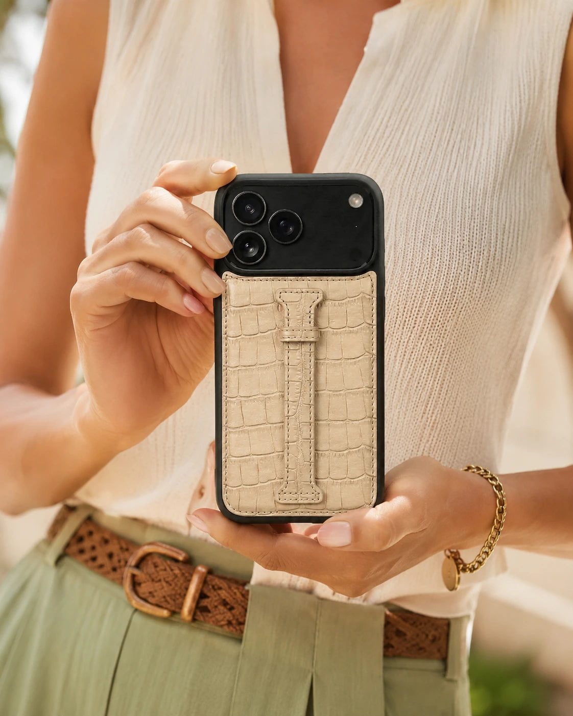 Kemerli iPhone Kılıfı | Krem Mat Croco