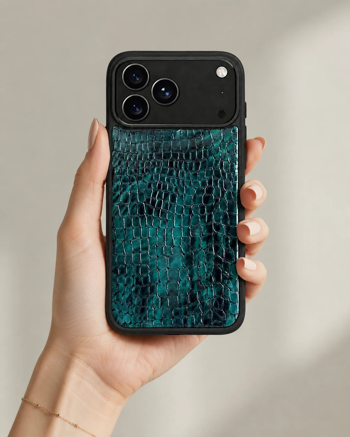 Deri iPhone Kılıfı | Yeşil Siyah Küçük Croco | Havuz