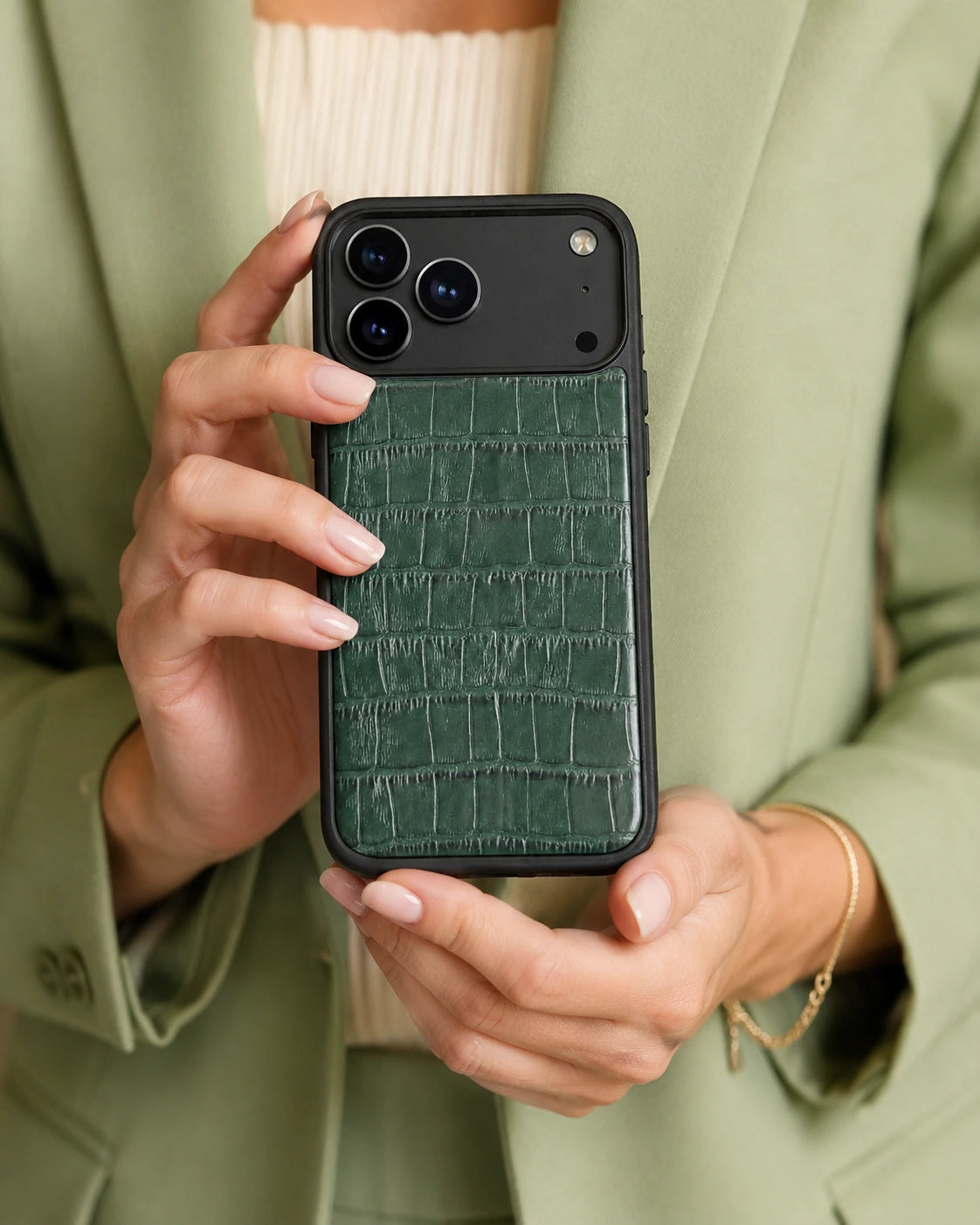 Deri iPhone Kılıfı | Zümrüt Yeşil Croco | Havuz