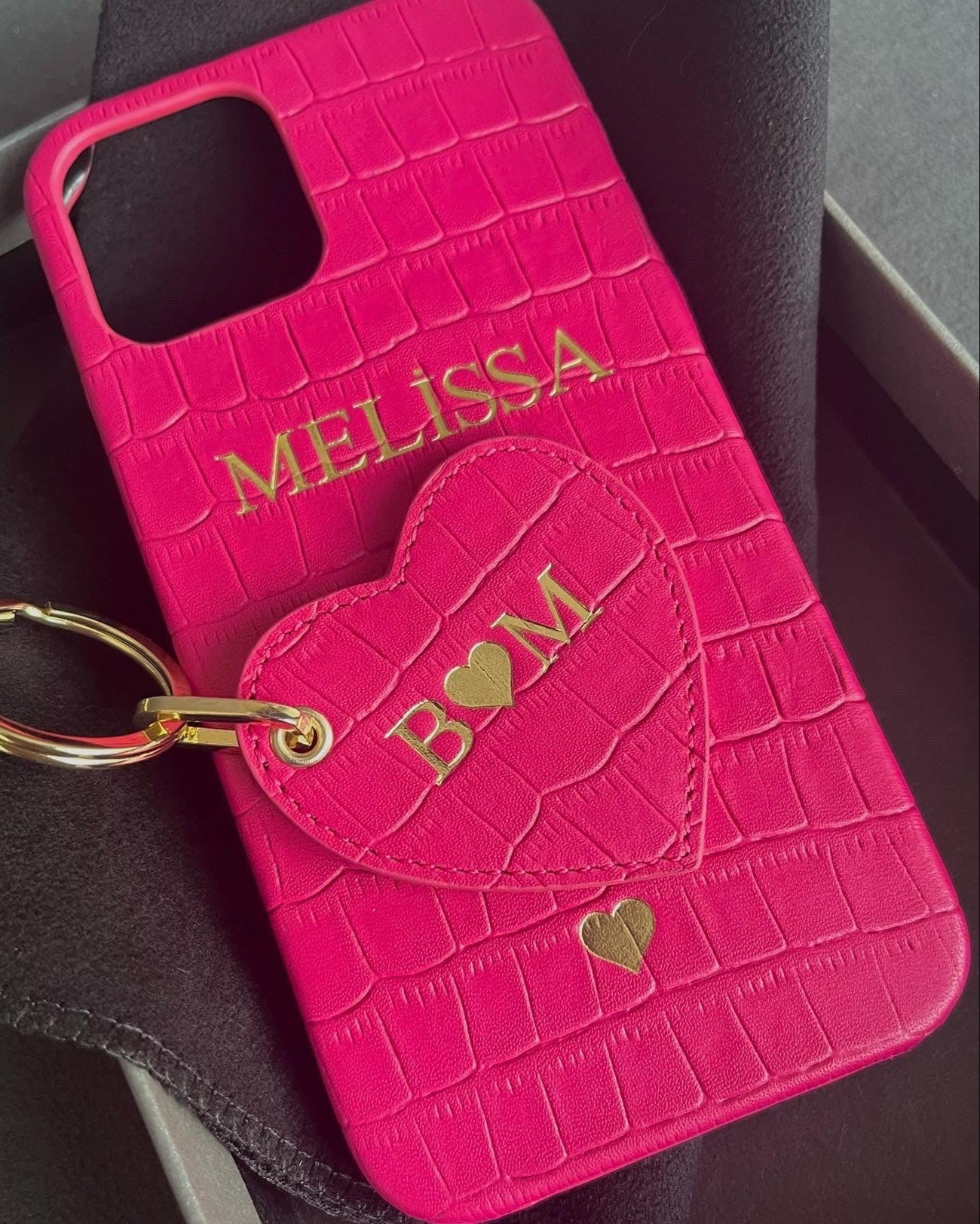 Pembe Mat Croco Deri iPhone Kılıfı